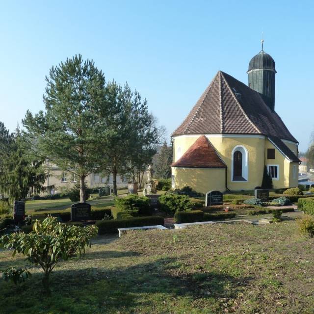 s_kirche_altoschatz | Kirche Oschatzer Land - Kirche Altoschatz - Sanierung Friedhof Altoschatz